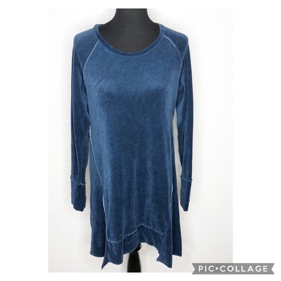 Cut loose navy blue velvet velour tunic top size Medium - Picture 1 of 14